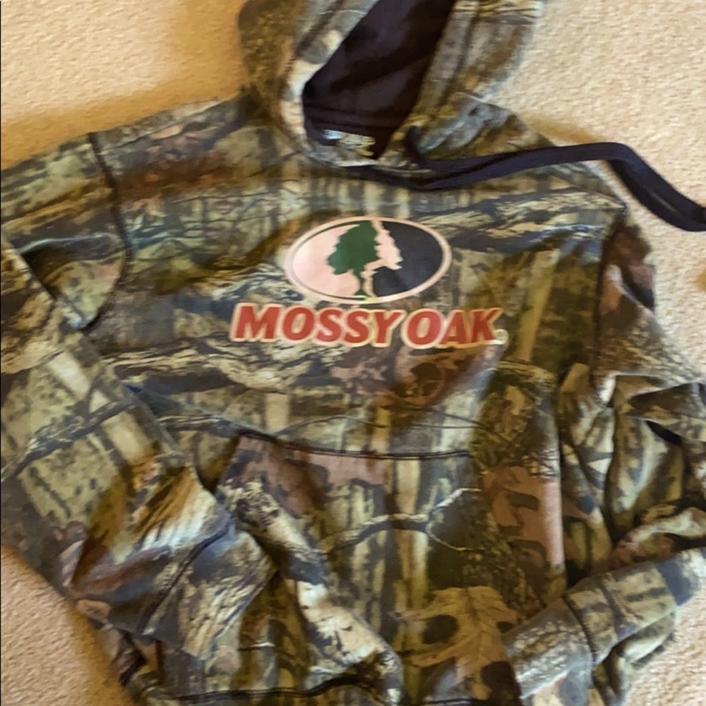 Mossy oak camo hoodie